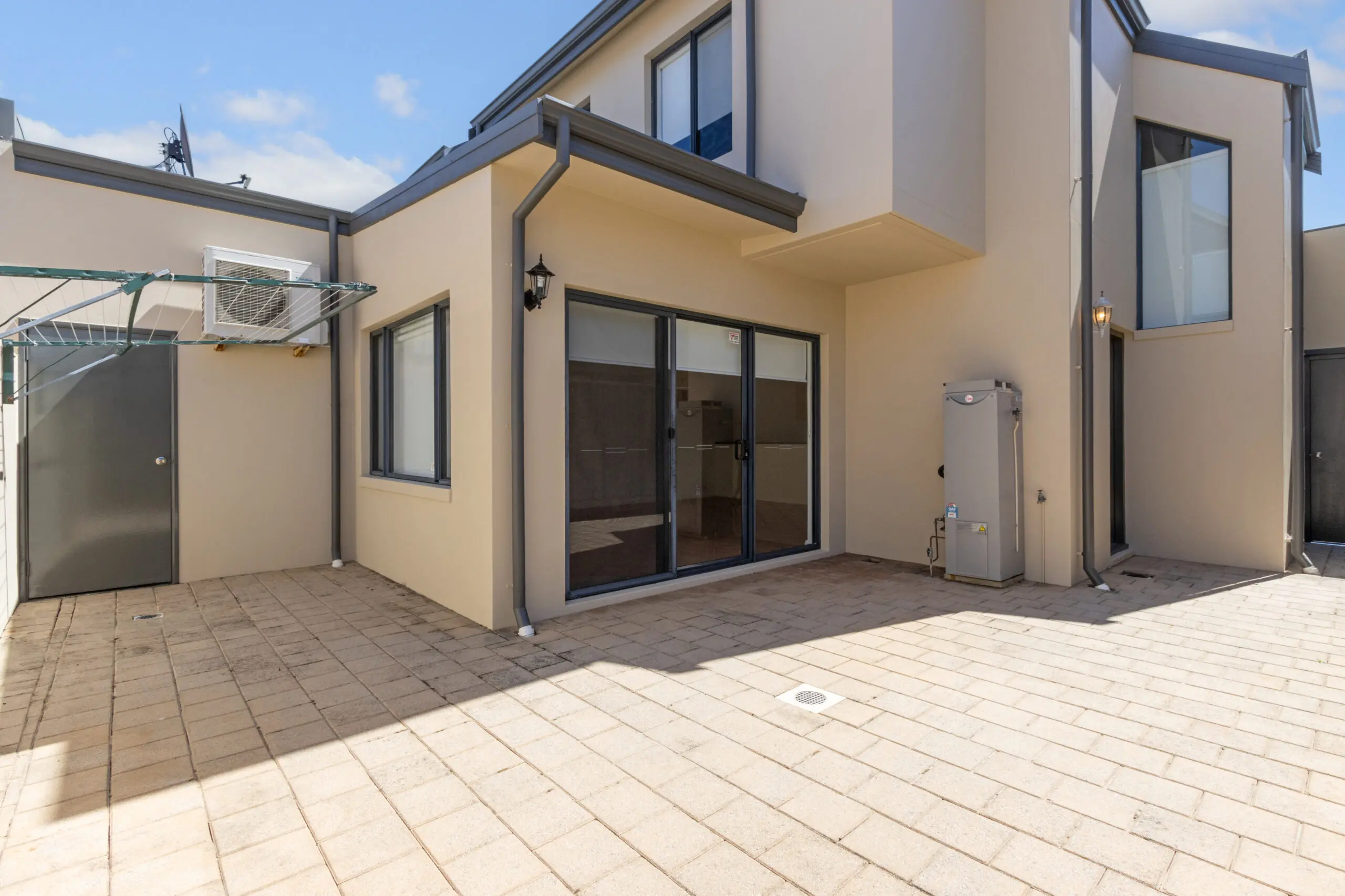 10b Bruce Street North Fremantle Wa 6159 - Image 19