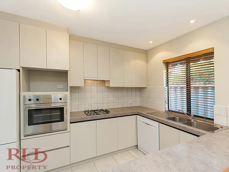 2 139 Hensman Street South Perth Wa 6151 - Image 5