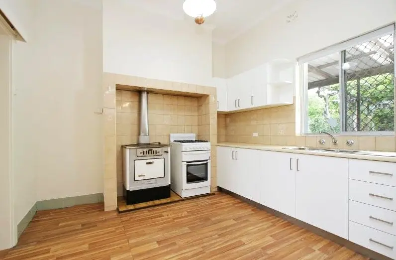 31 Gill Street East Fremantle Wa 6158 - Image 4