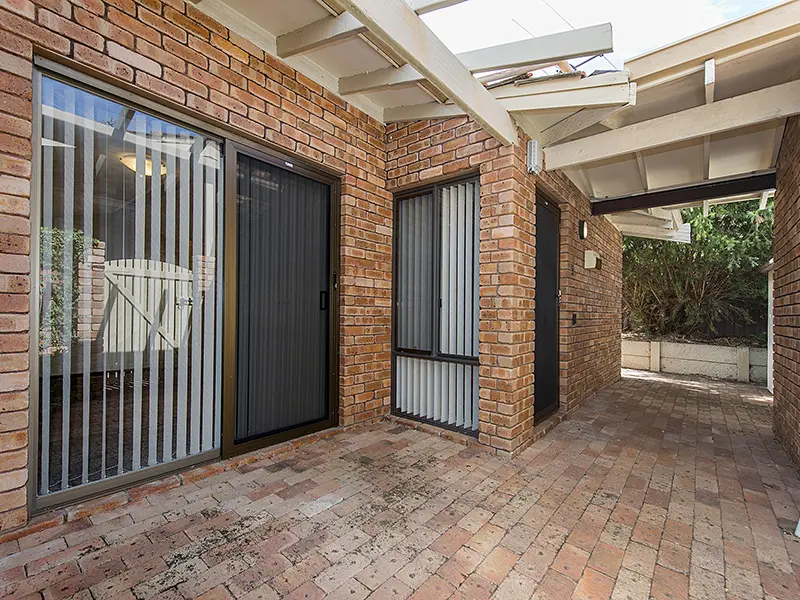 5 102 Ardross Street Applecross Wa 6153 - Image 2