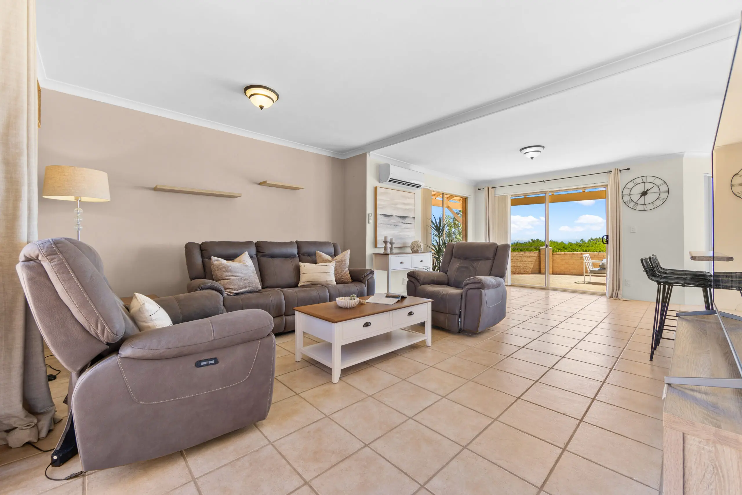73 Southern Cross Circle Ocean Reef Wa 6027 - Image 14