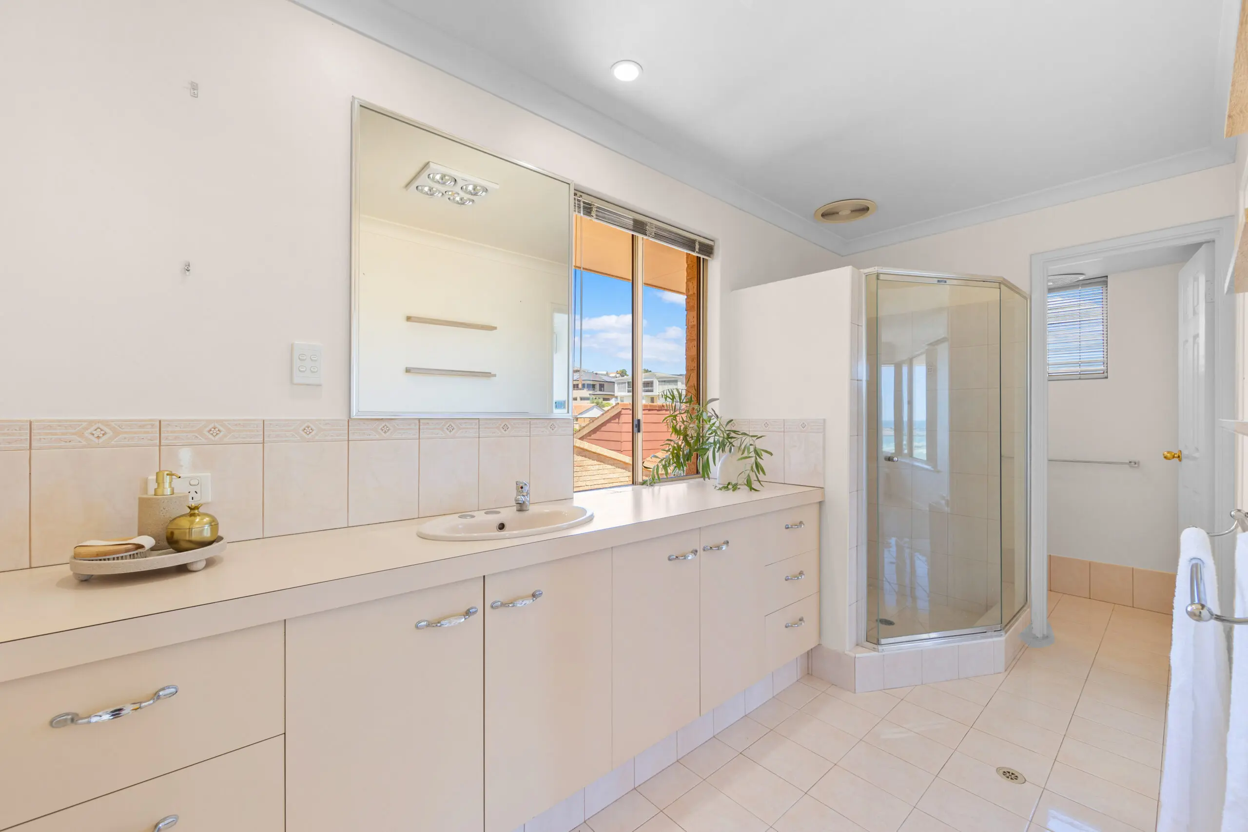 73 Southern Cross Circle Ocean Reef Wa 6027 - Image 23